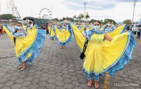 ¡Un Fin de Semana Enorme, Grande, de tanta Fiesta!