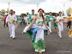 ¡Un Fin de Semana Enorme, Grande, de tanta Fiesta!