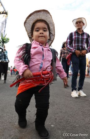 ¡Un Fin de Semana Enorme, Grande, de tanta Fiesta!