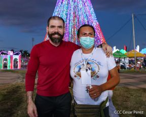 ¡Un Fin de Semana Enorme, Grande, de tanta Fiesta!