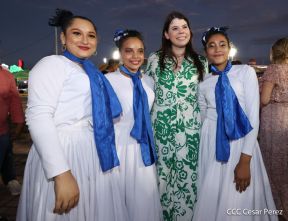 ¡Un Fin de Semana Enorme, Grande, de tanta Fiesta!