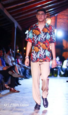 Granada exhibe lo mejor de la creatividad en el diseño, arte y la moda