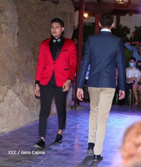 Granada exhibe lo mejor de la creatividad en el diseño, arte y la moda