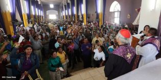 Cardenal Brenes participa de Viacrucis en Carazo