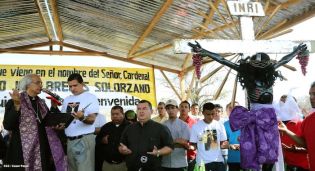 Cardenal Brenes participa de Viacrucis en Carazo