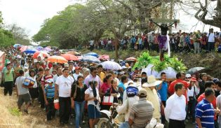 Cardenal Brenes participa de Viacrucis en Carazo