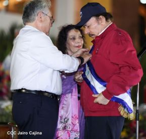 Juramentación del Pueblo Presidente