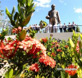 Nicaragua conmemoró el 106 aniversario del tránsito a la inmortalidad de Rubén Darío