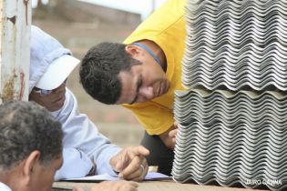 Entrega de Plan Techo en Managua