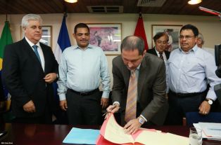 Nicaragua firma convenio para desarrollo de Hidroeléctrica Tumarín