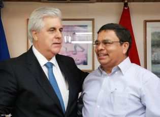 Nicaragua firma convenio para desarrollo de Hidroeléctrica Tumarín
