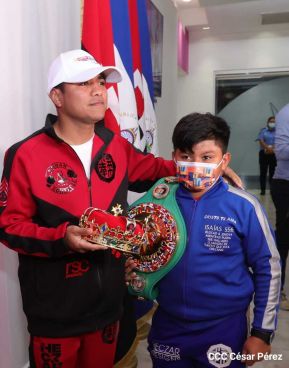 Román "Chocolatito" González:  "Este título no es solo mío, también es de ustedes”