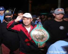 Román "Chocolatito" González:  "Este título no es solo mío, también es de ustedes”