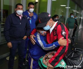 Román "Chocolatito" González:  "Este título no es solo mío, también es de ustedes”