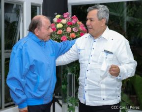 Encuentro del Presidente Daniel Ortega y Vicepresidenta Rosario Murillo con Presidente del BCIE