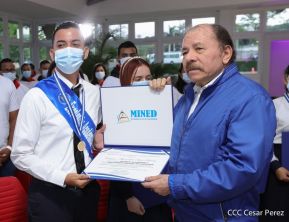 Conmemoración del 42 aniversario de la Gran Cruzada Nacional de Alfabetización