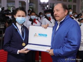 Conmemoración del 42 aniversario de la Gran Cruzada Nacional de Alfabetización