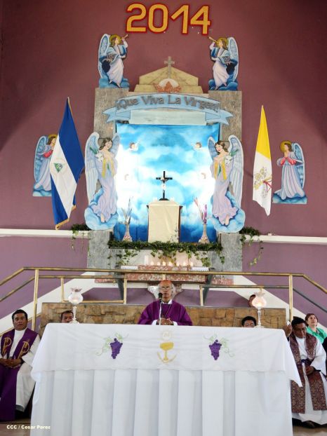 Realizan tercera peregrinación y Viacrucis en La Conquista 