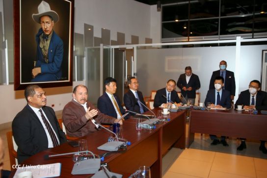 Presidente Daniel Ortega en encuentro con delegación de empresa estatal PowerChina