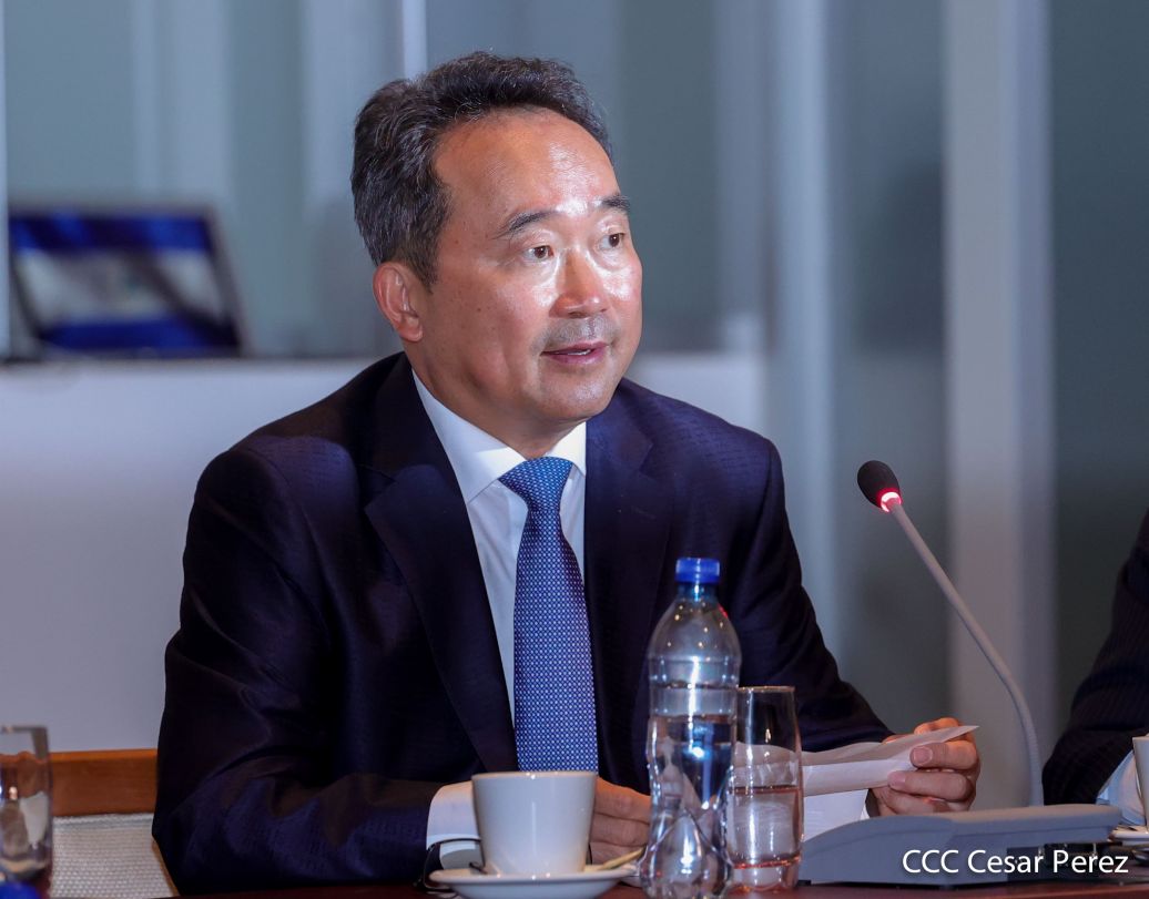 Presidente Daniel Ortega en encuentro con delegación de empresa estatal PowerChina