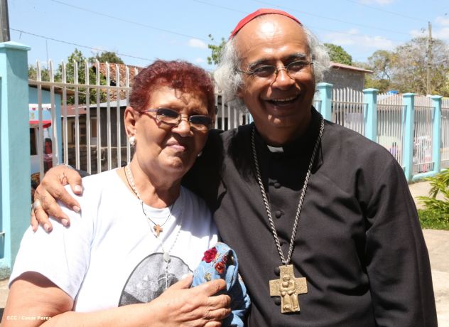 Realizan tercera peregrinación y Viacrucis en La Conquista 