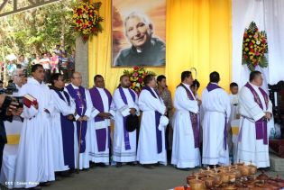 Cardenal Brenes preside conmemoración del 24 aniversario de la partida de Fray Odorico D'Andrea