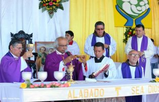 Cardenal Brenes preside conmemoración del 24 aniversario de la partida de Fray Odorico D'Andrea