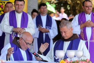 Cardenal Brenes preside conmemoración del 24 aniversario de la partida de Fray Odorico D'Andrea