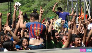 Miles de jóvenes se dieron cita en Estadio Virtual