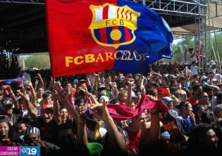 Miles de jóvenes se dieron cita en Estadio Virtual