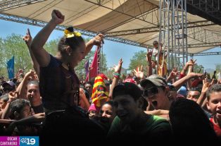 Miles de jóvenes se dieron cita en Estadio Virtual