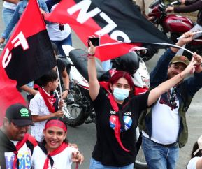 Conmemoran el 43 aniversario del Repliegue a El Vapor