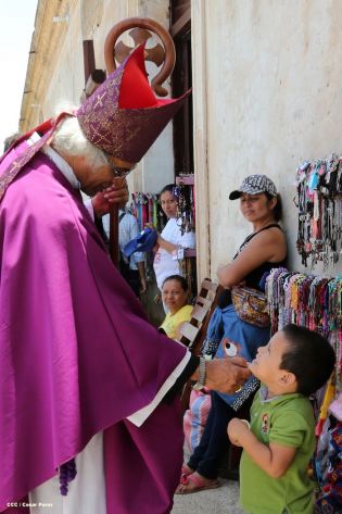 Cardenal Brenes y fieles católicos realizan cuarta peregrinación hacia el Santuario de Nuestro Señor de Esquipulas en La Conquista