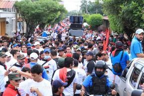 Caminata en homenaje a los héroes y mártires del Repliegue Táctico