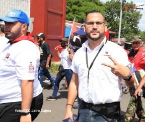 Caminata en homenaje a los héroes y mártires del Repliegue Táctico