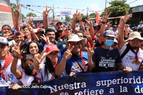 Caminata en homenaje a los héroes y mártires del Repliegue Táctico