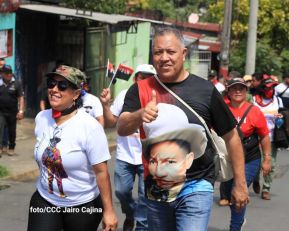 Caminata en homenaje a los héroes y mártires del Repliegue Táctico