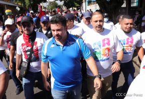 Caminata en homenaje a los héroes y mártires del Repliegue Táctico