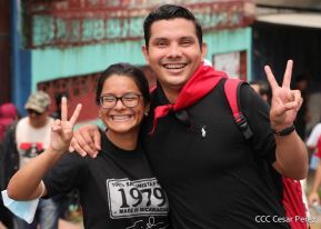 Caminata en homenaje a los héroes y mártires del Repliegue Táctico