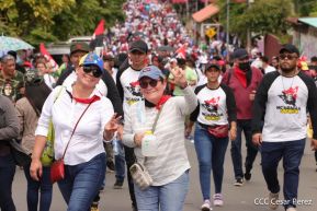 Caminata en homenaje a los héroes y mártires del Repliegue Táctico