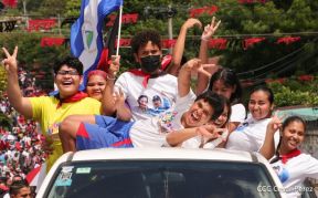 Caminata en homenaje a los héroes y mártires del Repliegue Táctico
