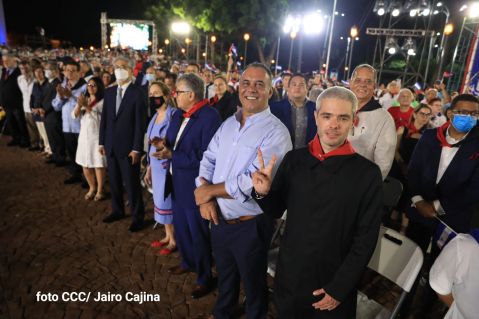 Presidente Daniel Ortega y Compañera Rosario presiden acto del 43/19 de la Revolución Sandinista