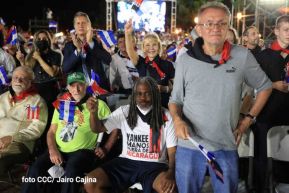Presidente Daniel Ortega y Compañera Rosario presiden acto del 43/19 de la Revolución Sandinista