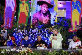 Presidente Daniel Ortega y Compañera Rosario presiden acto del 43/19 de la Revolución Sandinista