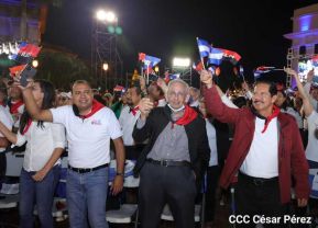 Presidente Daniel Ortega y Compañera Rosario presiden acto del 43/19 de la Revolución Sandinista