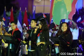 Presidente Daniel Ortega y Compañera Rosario presiden acto del 43/19 de la Revolución Sandinista