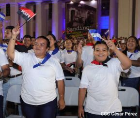 Presidente Daniel Ortega y Compañera Rosario presiden acto del 43/19 de la Revolución Sandinista