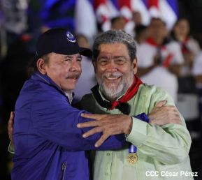 Presidente Daniel Ortega y Compañera Rosario presiden acto del 43/19 de la Revolución Sandinista