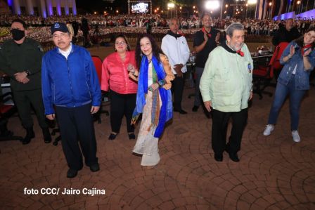 Presidente Daniel Ortega y Compañera Rosario presiden acto del 43/19 de la Revolución Sandinista