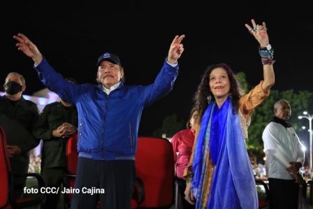 Presidente Daniel Ortega y Compañera Rosario presiden acto del 43/19 de la Revolución Sandinista